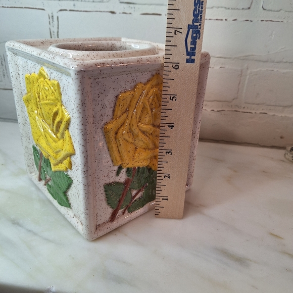 Ceramic Vtg Tissue Cover Box with Green Leaves Pink Flowers 1980s - Picture 6 of 6